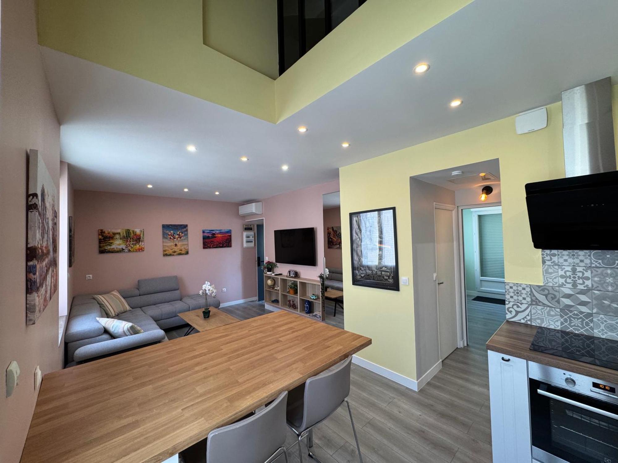 70M2 Climatise - Parking Prive - Lycee Roosevelt - Reims Arena Apartment Exterior photo